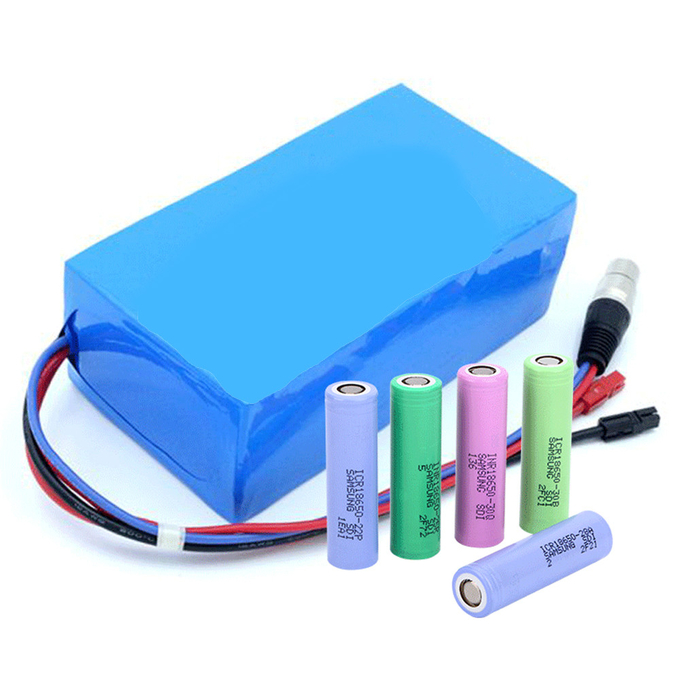 La batterie électrique de scooter d'OEM de batterie au lithium LiFePo4 de mobilité rechargeable d'ODM 24V 36V 48V 60V 72V 12AH 20AH 30AH emballe 2