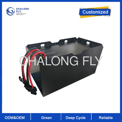 batterie LiFePO4 du chariot élévateur 48V 300Ah 6000 cycles profonds bloc d'alimentation de traction de la densité d'énergie élevée 15.3kWh IP65